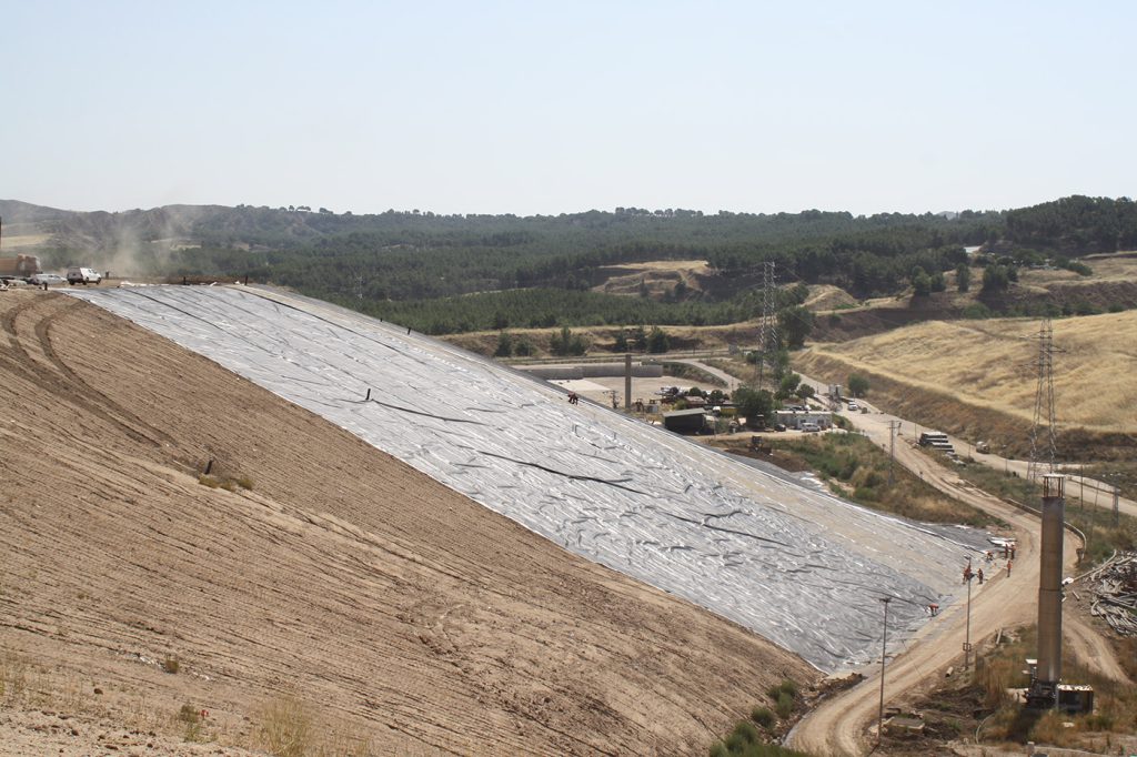 sellado vertedero 05